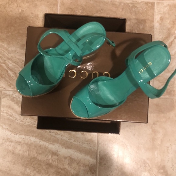 Authentic Gucci Wedges - Picture 4 of 8